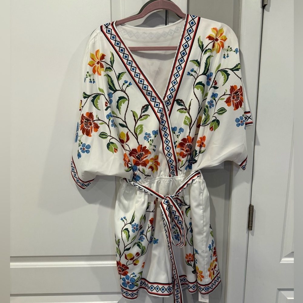 Cupshe Short Sleeve Romper with Belt
